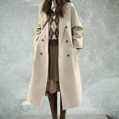 Chic Trench Coat: Stylish & Cozy