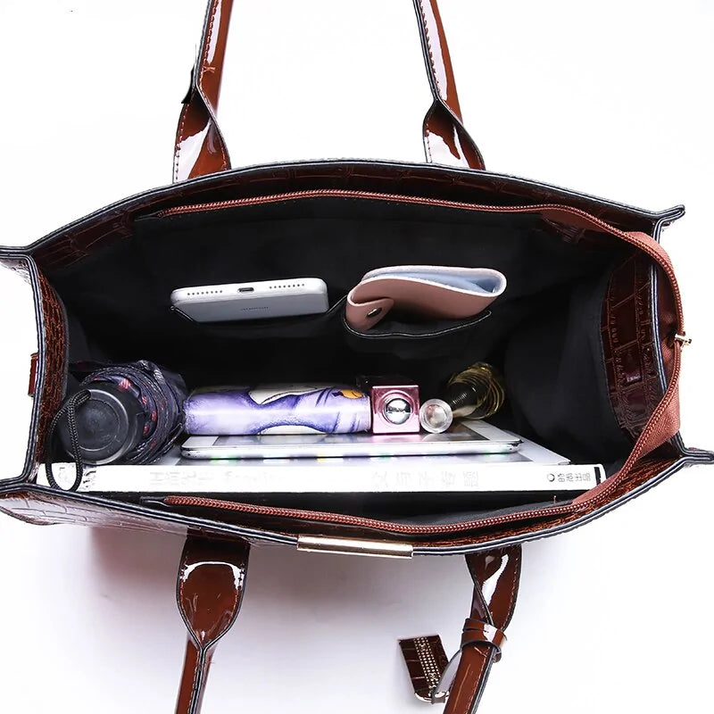 Elegant Leather Shoulder Bag - Versatile & Stylish