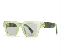 Chic Retro Sunglasses for Women - Colorful & Stylish Eyewear