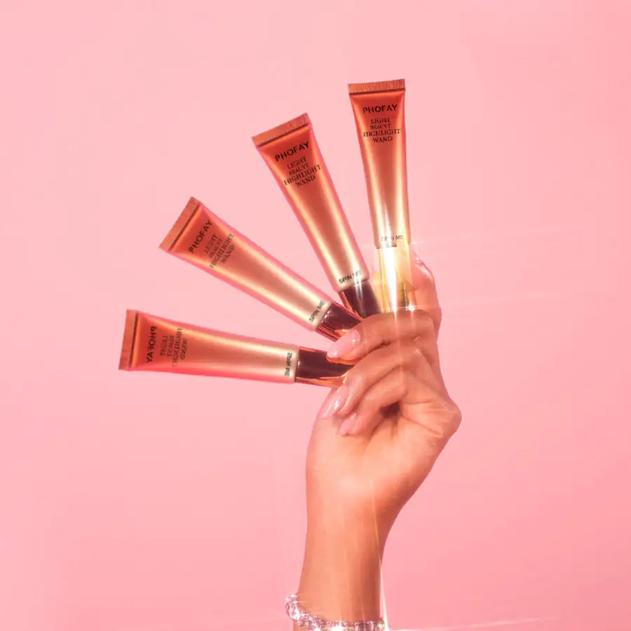 Silky Shimmer Highlighter Wand - Radiant Glow, 15 ML