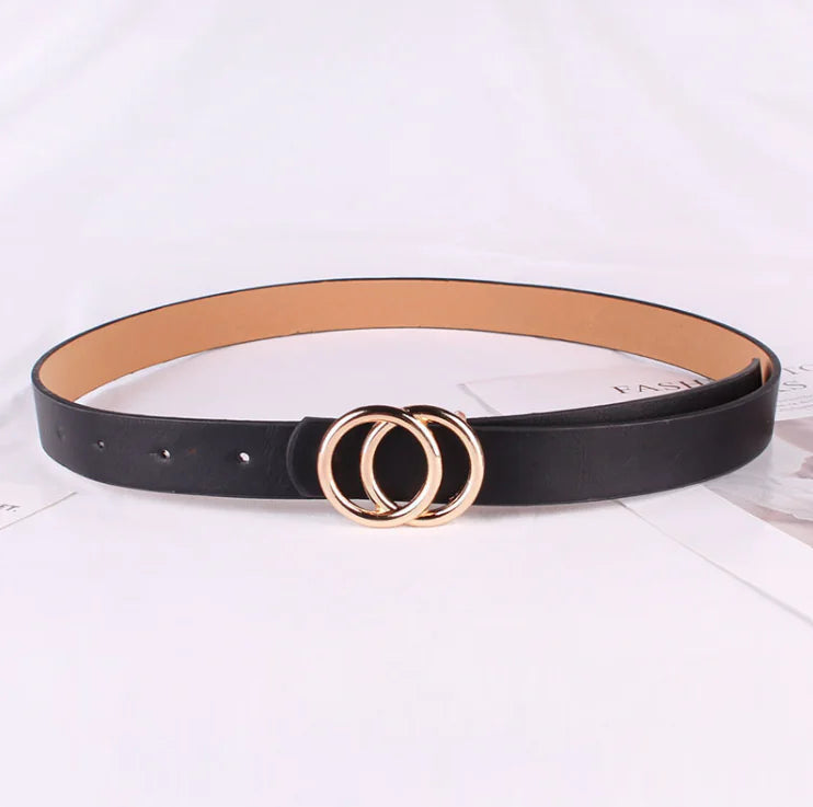 Elegance Loop: Chic Women's Minimalist Belt with Metal Buckle