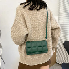 Elegant Retro Shoulder Bag