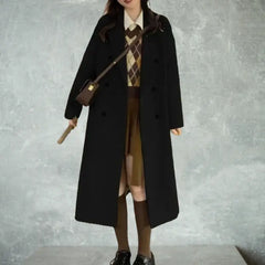 Chic Trench Coat: Stylish & Cozy