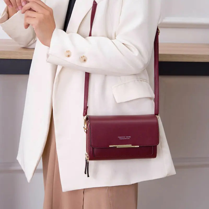 Elegant Leather Shoulder Bag for Everyday Chic