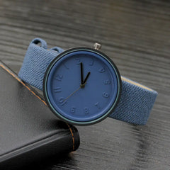 Elegant Women's Quartz Watch with PU Leather Strap