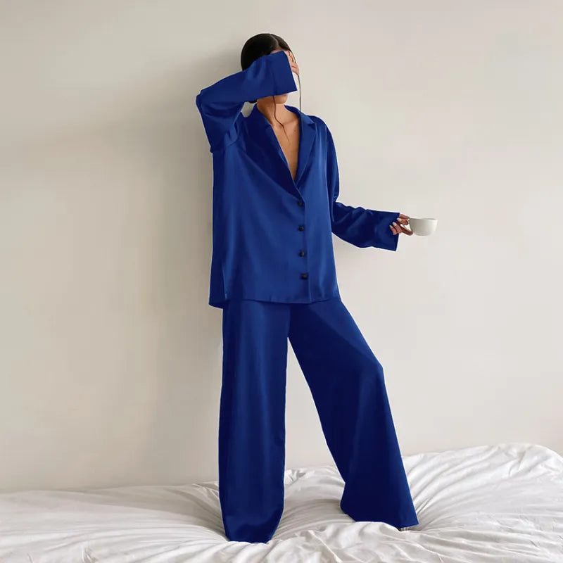 Elegant Women's Pure Silk Pajamas - Luxurious Comfort