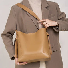 Chic Genuine Leather Shoulder Bag in Various Colors