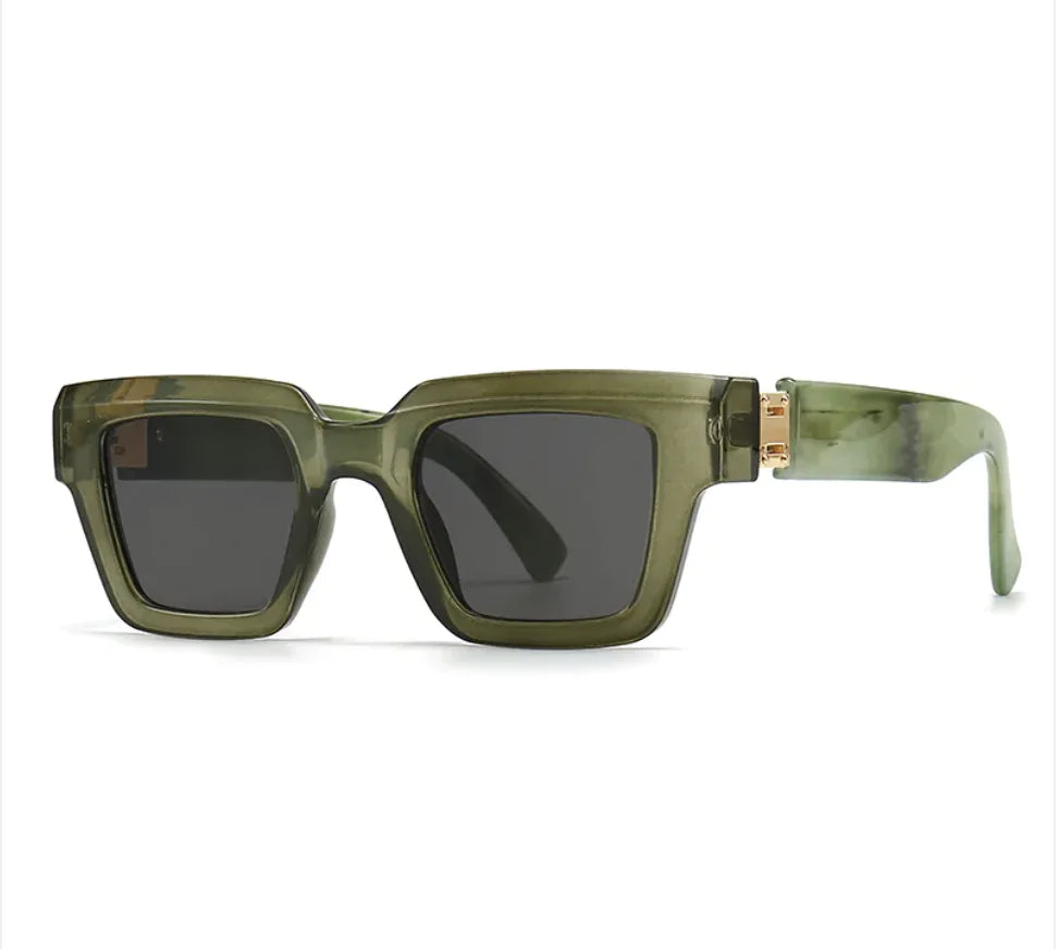 Chic Retro Sunglasses for Women - Colorful & Stylish Eyewear
