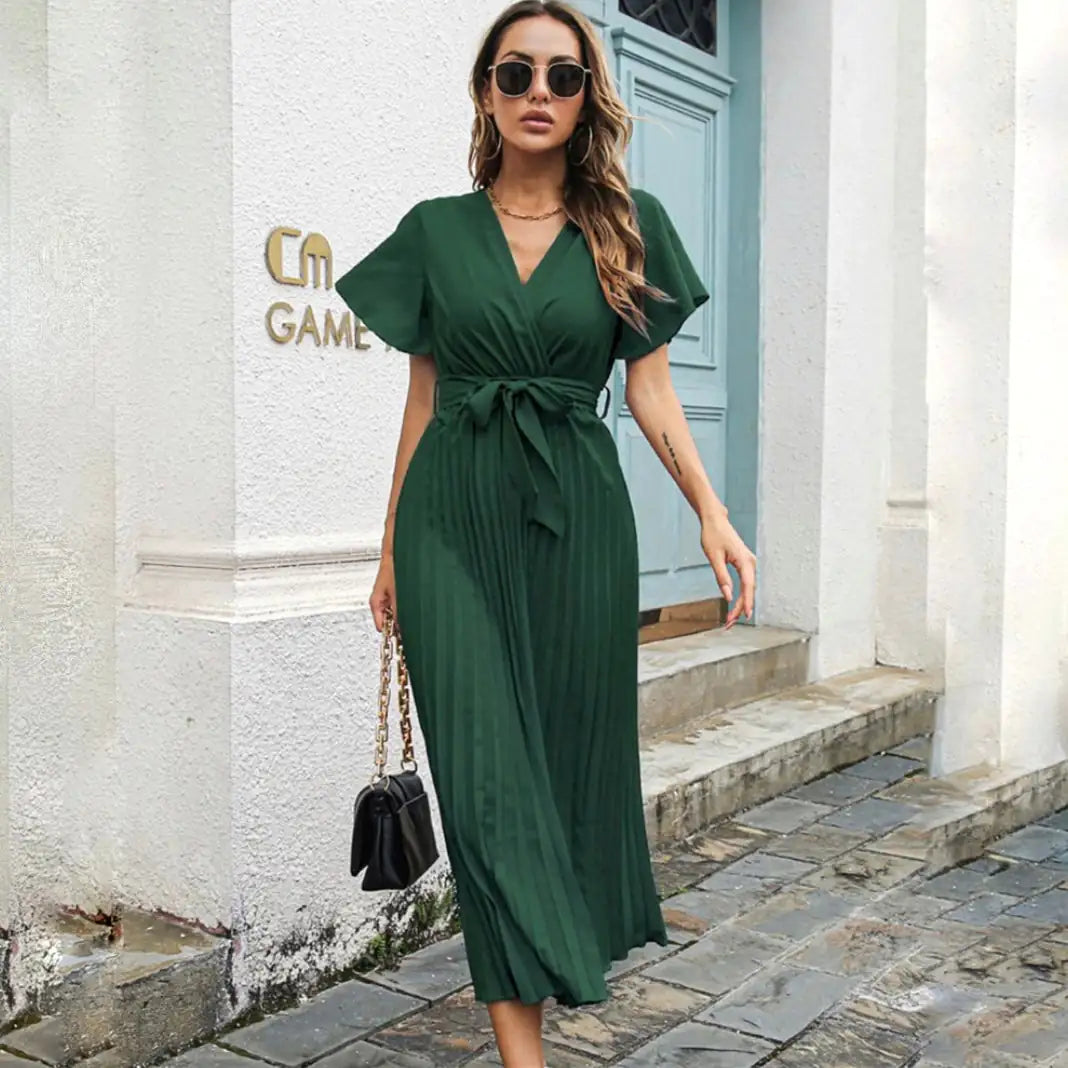 Chic Midi Pleated Diana Dress - Short Sleeve Elegance