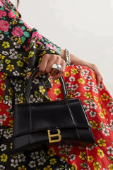 Chic Sand Hourglass Small Leather Bag - Versatile & Stylish