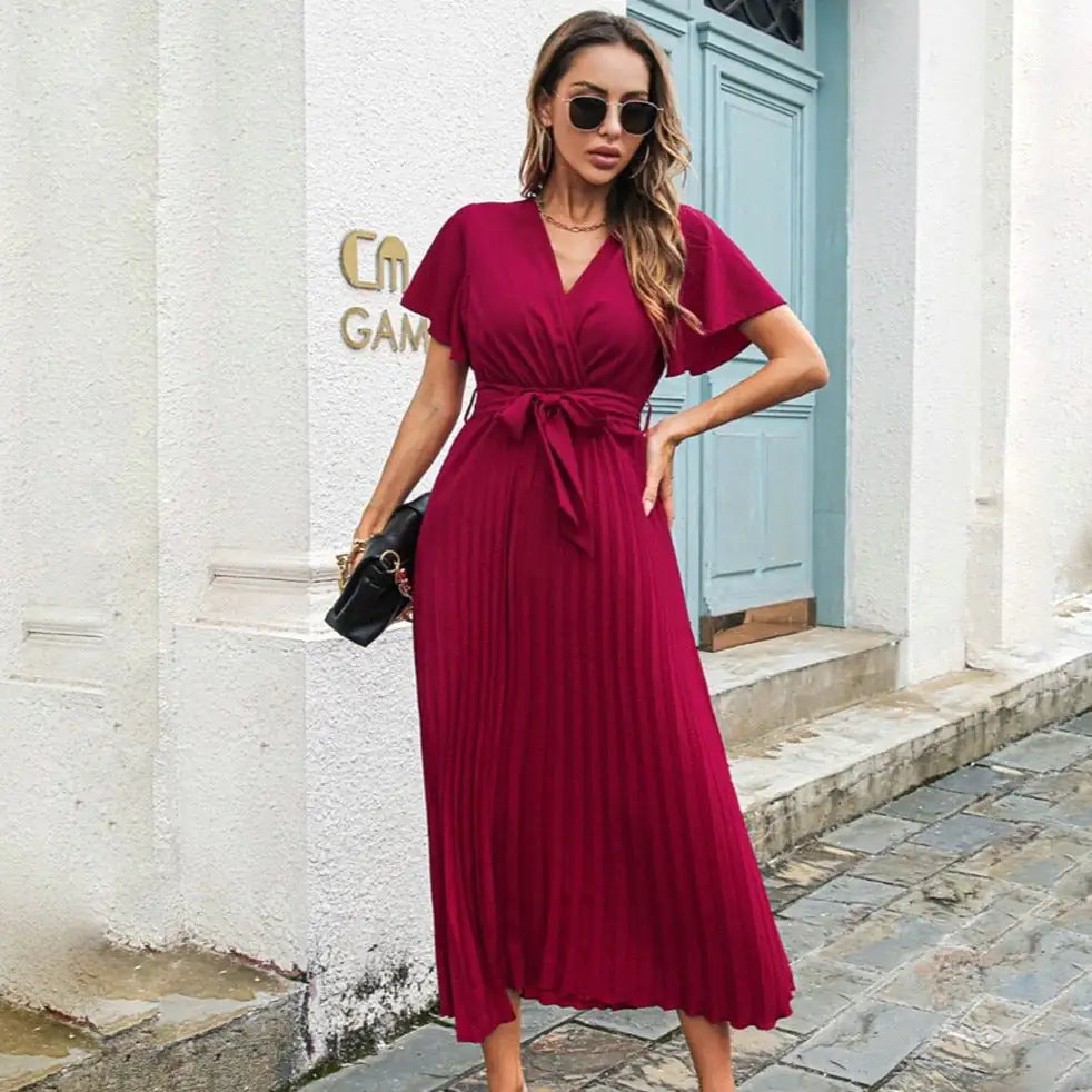 Chic Midi Pleated Diana Dress - Short Sleeve Elegance