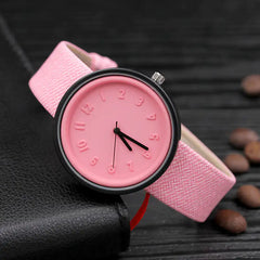 Elegant Women's Quartz Watch with PU Leather Strap