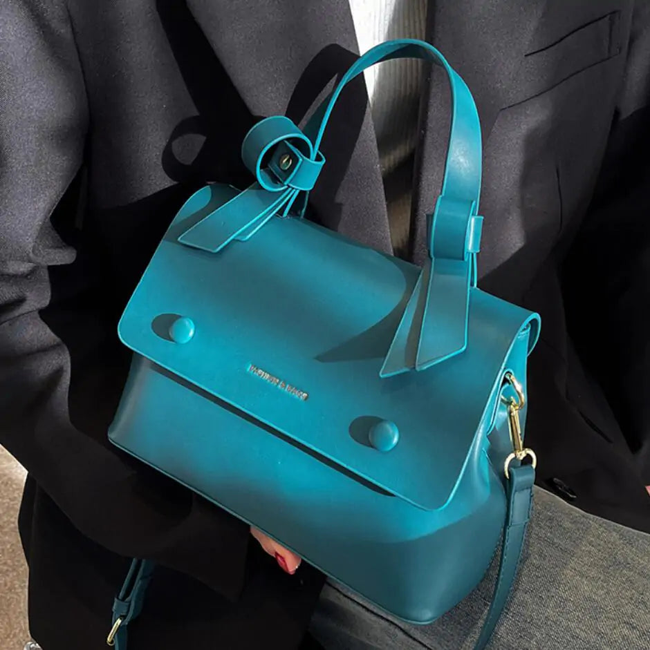 Elegant Vintage Square Bag - Retro Chic Style